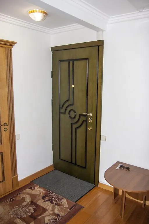 Apartment On Vandy Vasylevskoi Street 3 كييف